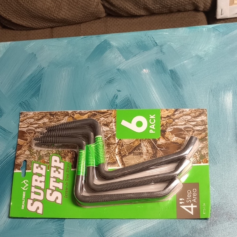 Realtree Green and Silver Adventure Gear
